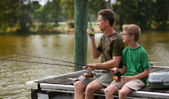 children using Instant Communication for Camping